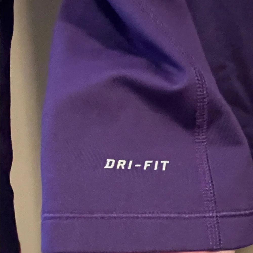 Nike Women's Deep Purple Half-Zip Sweatshirt Pullover - Picture 8 of 10